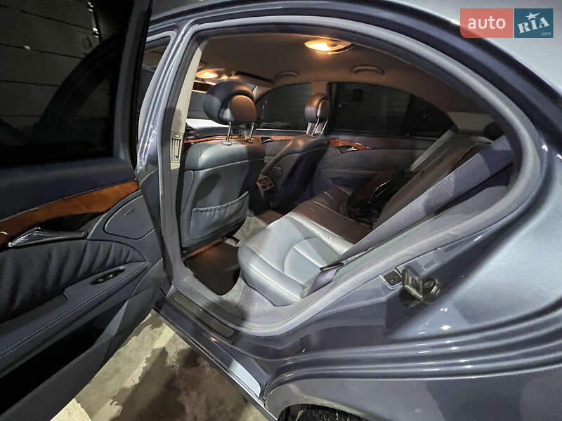 Седан Mercedes-Benz E-Class 2003 в Березному