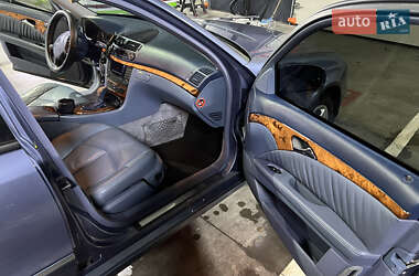 Седан Mercedes-Benz E-Class 2003 в 