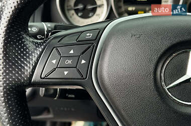 Купе Mercedes-Benz E-Class 2013 в 