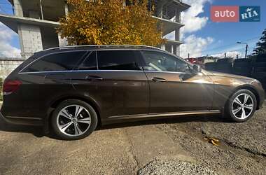 Універсал Mercedes-Benz E-Class 2013 в 
