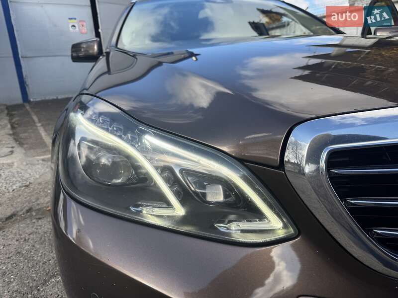 Универсал Mercedes-Benz E-Class 2013 в Львове фото 53 Универсал Mercedes-Benz E-Class 2013 в Львове