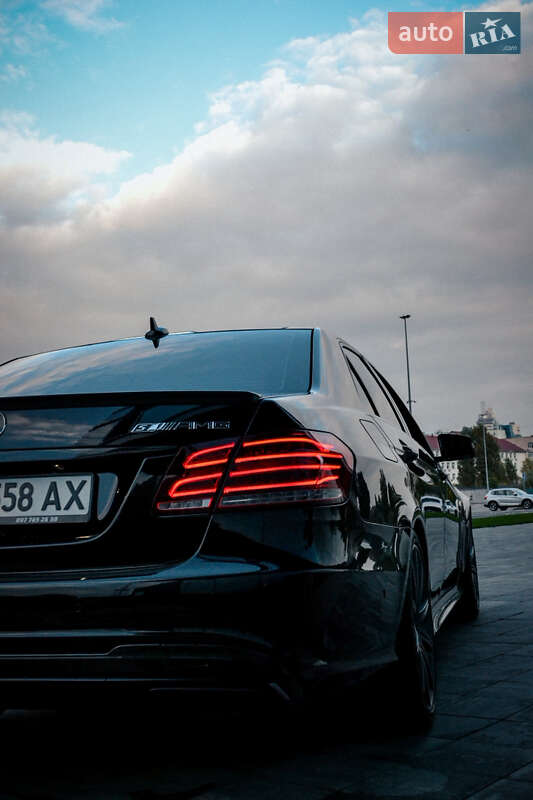 Седан Mercedes-Benz E-Class 2013 в Києві