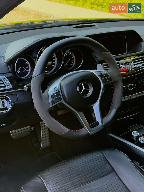 Седан Mercedes-Benz E-Class 2013 в Києві