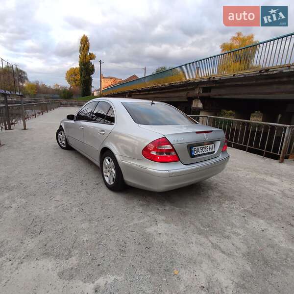 Седан Mercedes-Benz E-Class 2002 в Кропивницком