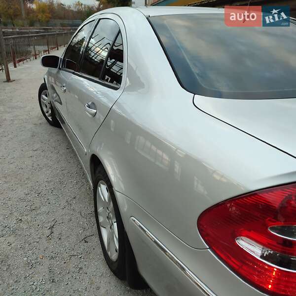 Седан Mercedes-Benz E-Class 2002 в Кропивницком
