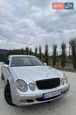 Седан Mercedes-Benz E-Class 2002 в 