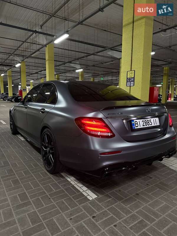 Седан Mercedes-Benz E-Class 2018 в Киеве