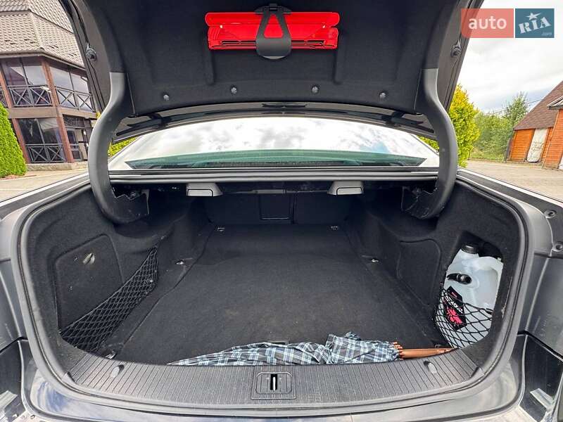 Седан Mercedes-Benz E-Class 2013 в Стрые фото 52 Седан Mercedes-Benz E-Class 2013 в Стрые