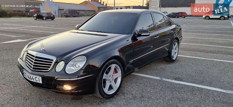 Седан Mercedes-Benz E-Class 2008 в Черновцах