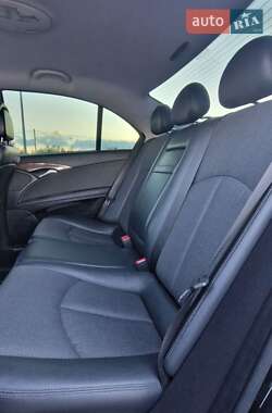 Седан Mercedes-Benz E-Class 2008 в  фото 27 Седан Mercedes-Benz E-Class 2008 в