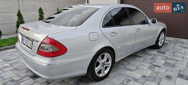 Седан Mercedes-Benz E-Class 2007 в Ровно фото 55 Седан Mercedes-Benz E-Class 2007 в Ровно