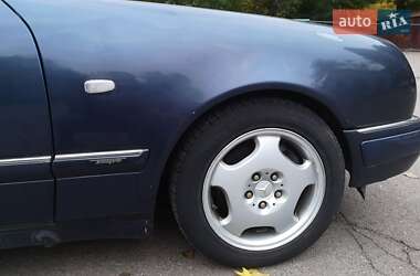 Седан Mercedes-Benz E-Class 1997 в Києві