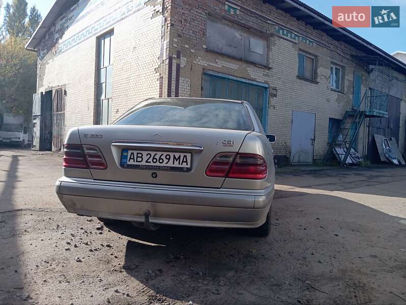 Седан Mercedes-Benz E-Class 2001 в Виннице фото 7 Седан Mercedes-Benz E-Class 2001 в Виннице