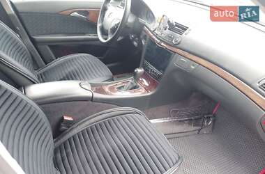 Универсал Mercedes-Benz E-Class 2005 в  фото 2 Универсал Mercedes-Benz E-Class 2005 в