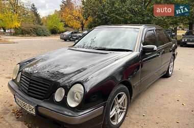 Седан Mercedes-Benz E-Class 2001 в Полтаві