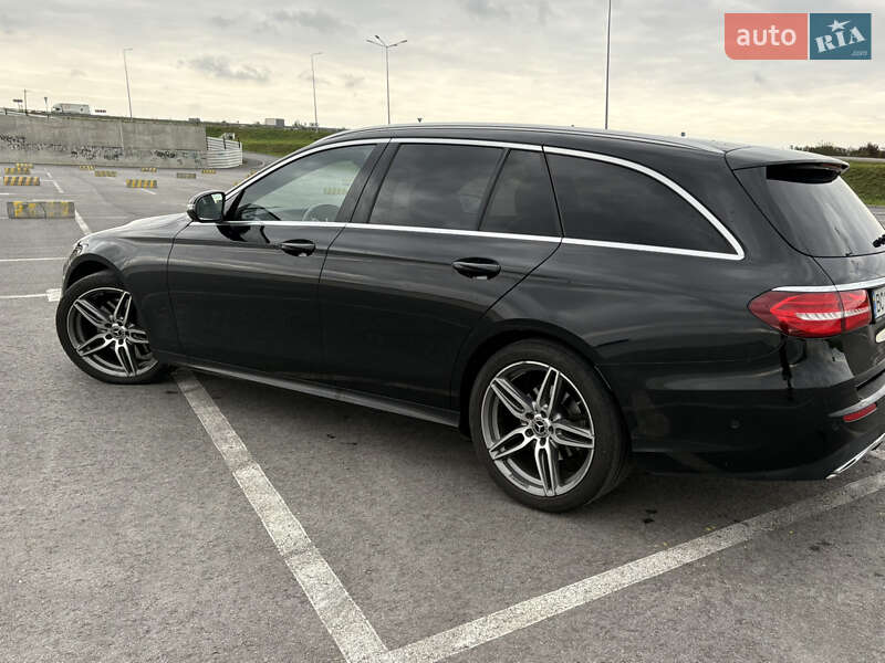 Універсал Mercedes-Benz E-Class 2017 в Львові