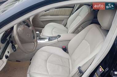 Седан Mercedes-Benz E-Class 2004 в  фото 8 Седан Mercedes-Benz E-Class 2004 в