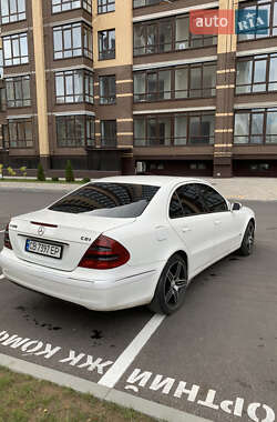 Седан Mercedes-Benz E-Class 2004 в  фото 5 Седан Mercedes-Benz E-Class 2004 в