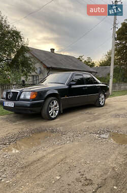 Седан Mercedes-Benz E-Class 1995 в Глыбокой