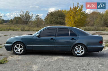 Седан Mercedes-Benz E-Class 2000 в 