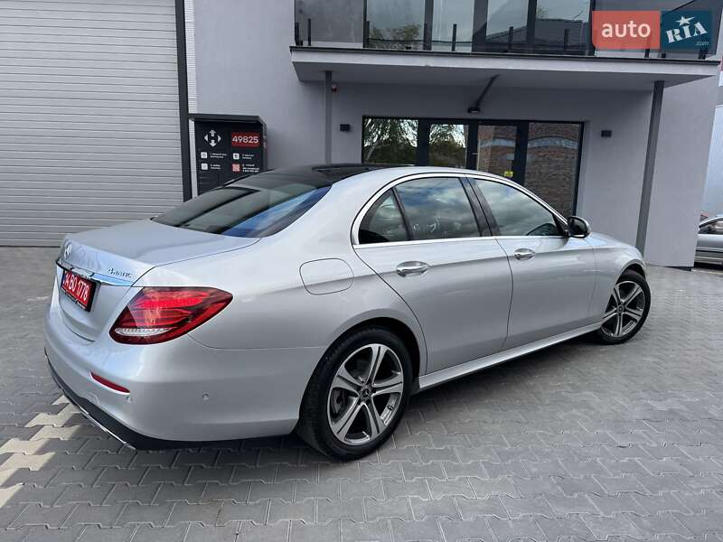 Седан Mercedes-Benz E-Class 2019 в Нововолынске