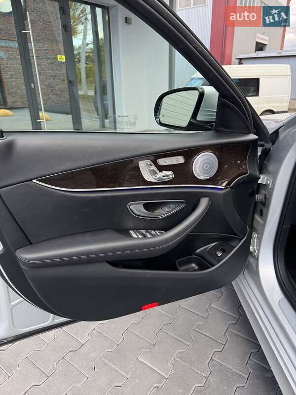 Седан Mercedes-Benz E-Class 2019 в Нововолынске