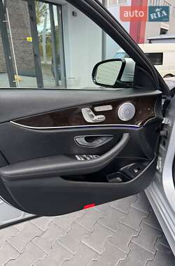 Седан Mercedes-Benz E-Class 2019 в 