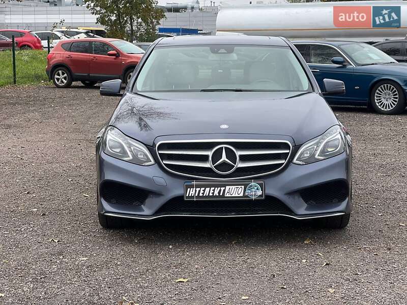 Седан Mercedes-Benz E-Class 2014 в Киеве
