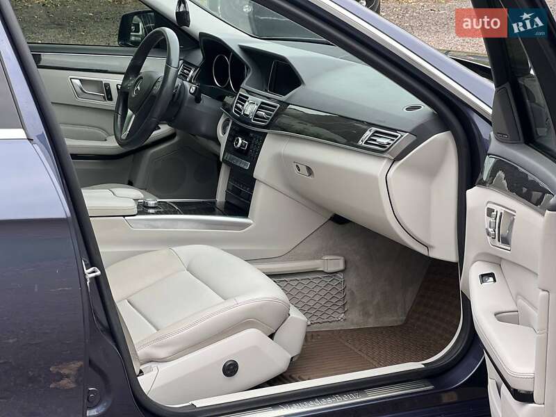 Седан Mercedes-Benz E-Class 2014 в Киеве