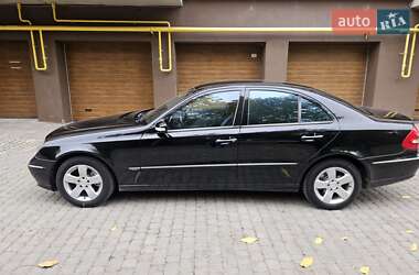 Седан Mercedes-Benz E-Class 2004 в 