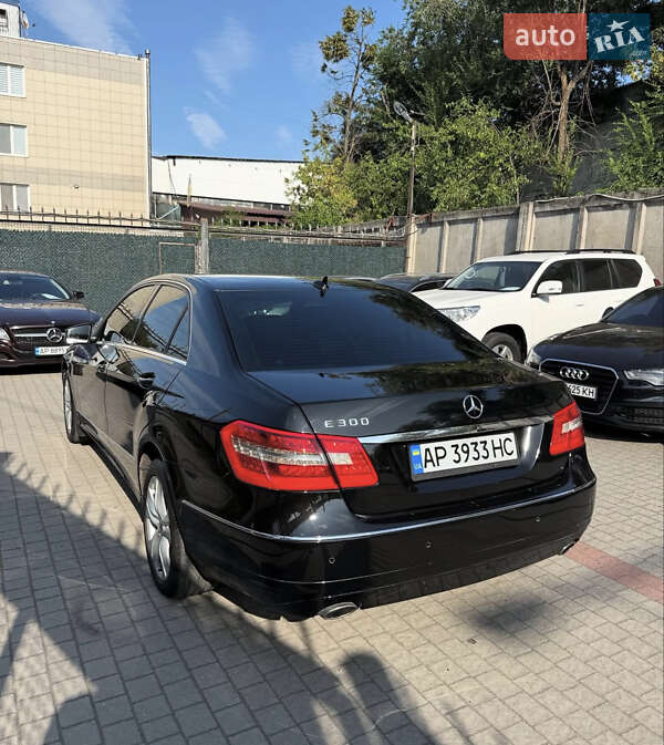 Седан Mercedes-Benz E-Class 2009 в Запорожье