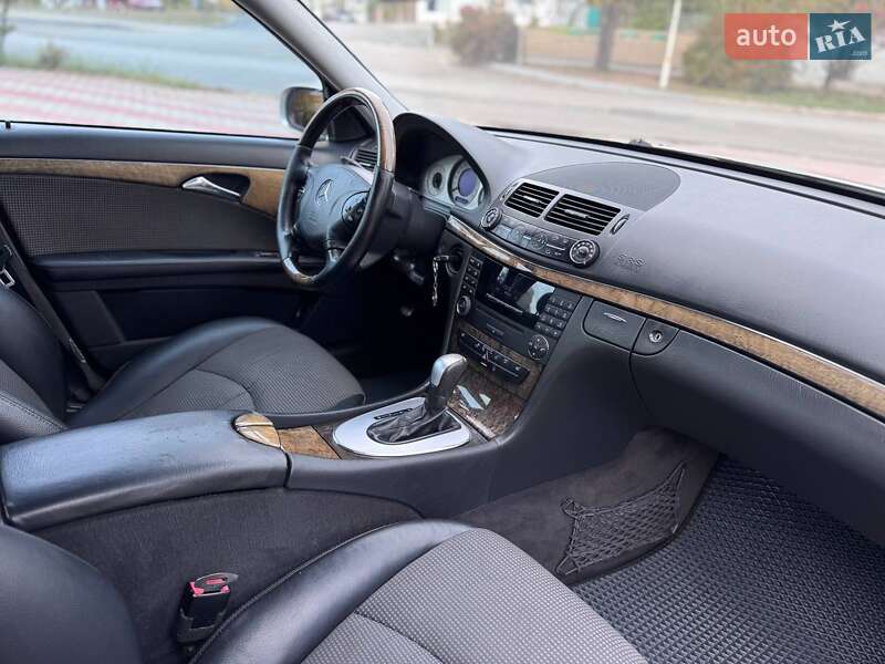 Седан Mercedes-Benz E-Class 2005 в Запоріжжі фото 12 Седан Mercedes-Benz E-Class 2005 в Запоріжжі
