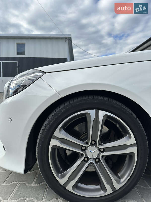 Седан Mercedes-Benz E-Class 2013 в Коломые