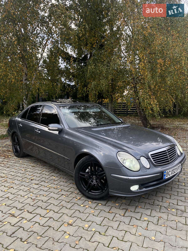 Седан Mercedes-Benz E-Class 2004 в Стрые
