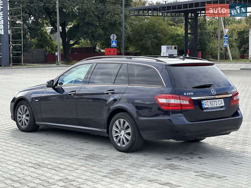 Универсал Mercedes-Benz E-Class 2010 в Нововолынске