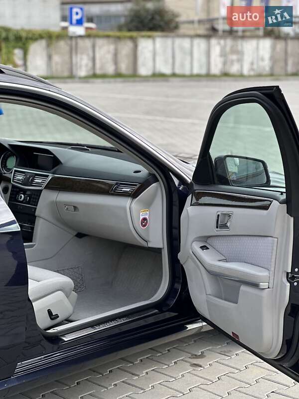 Универсал Mercedes-Benz E-Class 2010 в Нововолынске