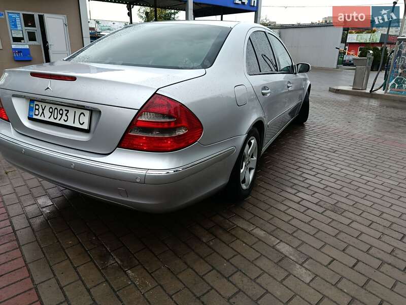 Седан Mercedes-Benz E-Class 2002 в Вараші фото 10 Седан Mercedes-Benz E-Class 2002 в Вараші