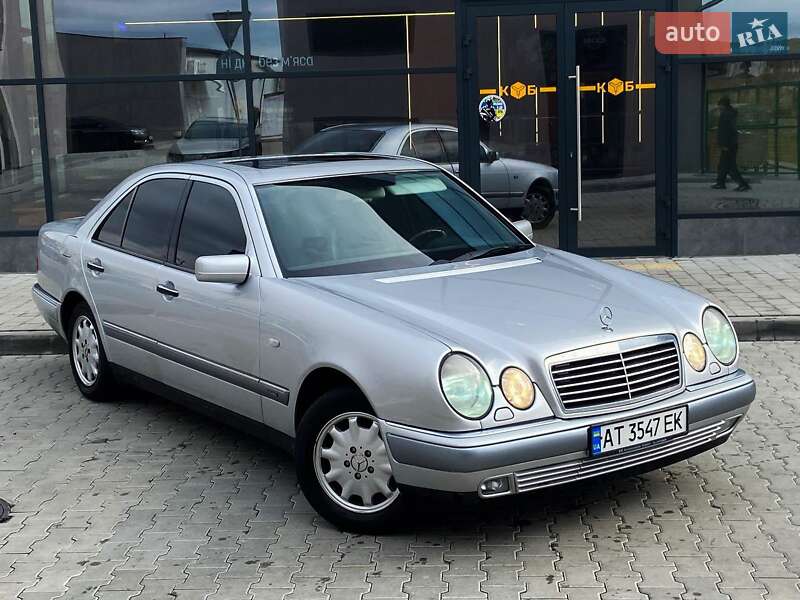 Mercedes-Benz E-Class 1996 Mercedes-Benz E-Class 1996