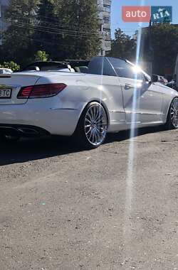 Кабриолет Mercedes-Benz E-Class 2013 в 