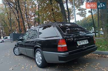 Універсал Mercedes-Benz E-Class 1994 в  фото 21 Універсал Mercedes-Benz E-Class 1994 в