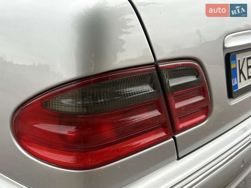 Седан Mercedes-Benz E-Class 2000 в Кривому Розі фото 6 Седан Mercedes-Benz E-Class 2000 в Кривому Розі
