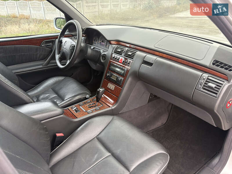Седан Mercedes-Benz E-Class 2000 в Кривому Розі фото 20 Седан Mercedes-Benz E-Class 2000 в Кривому Розі