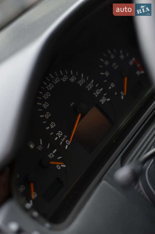 Универсал Mercedes-Benz E-Class 2001 в Черкассах