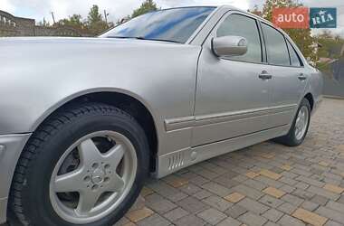 Седан Mercedes-Benz E-Class 1995 в 