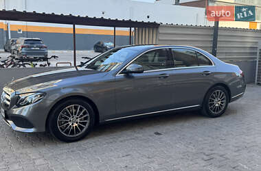 Седан Mercedes-Benz E-Class 2016 в 