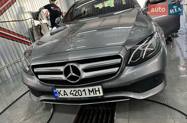 Седан Mercedes-Benz E-Class 2016 в Киеве