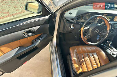 Седан Mercedes-Benz E-Class 2011 в 