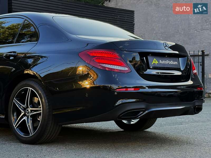 Седан Mercedes-Benz E-Class 2020 в Києві