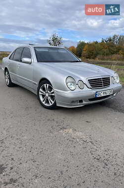 Седан Mercedes-Benz E-Class 2001 в Сокале