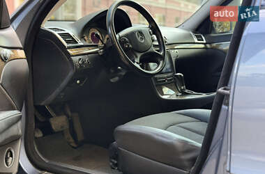 Седан Mercedes-Benz E-Class 2006 в  фото 21 Седан Mercedes-Benz E-Class 2006 в